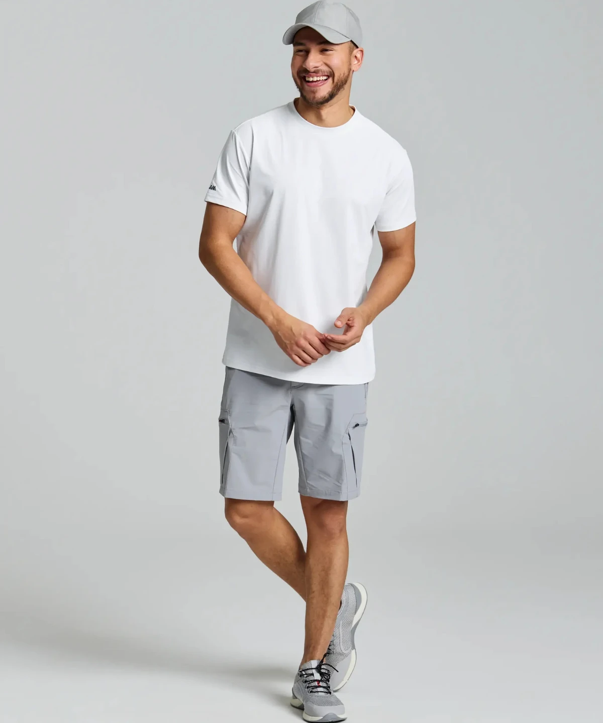 Men’s Tech Cargo Shorts for yacht crew